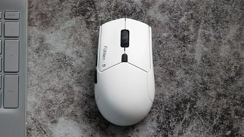 Fuhlen B09S thuộc phân khúc chuột văn phòng giá rẻ, có kết nối 3 modes, form cầm dễ chịu.